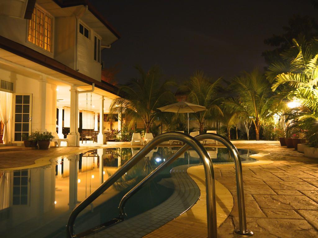 Rumah Putih Near Klia Sepang Exteriér fotografie