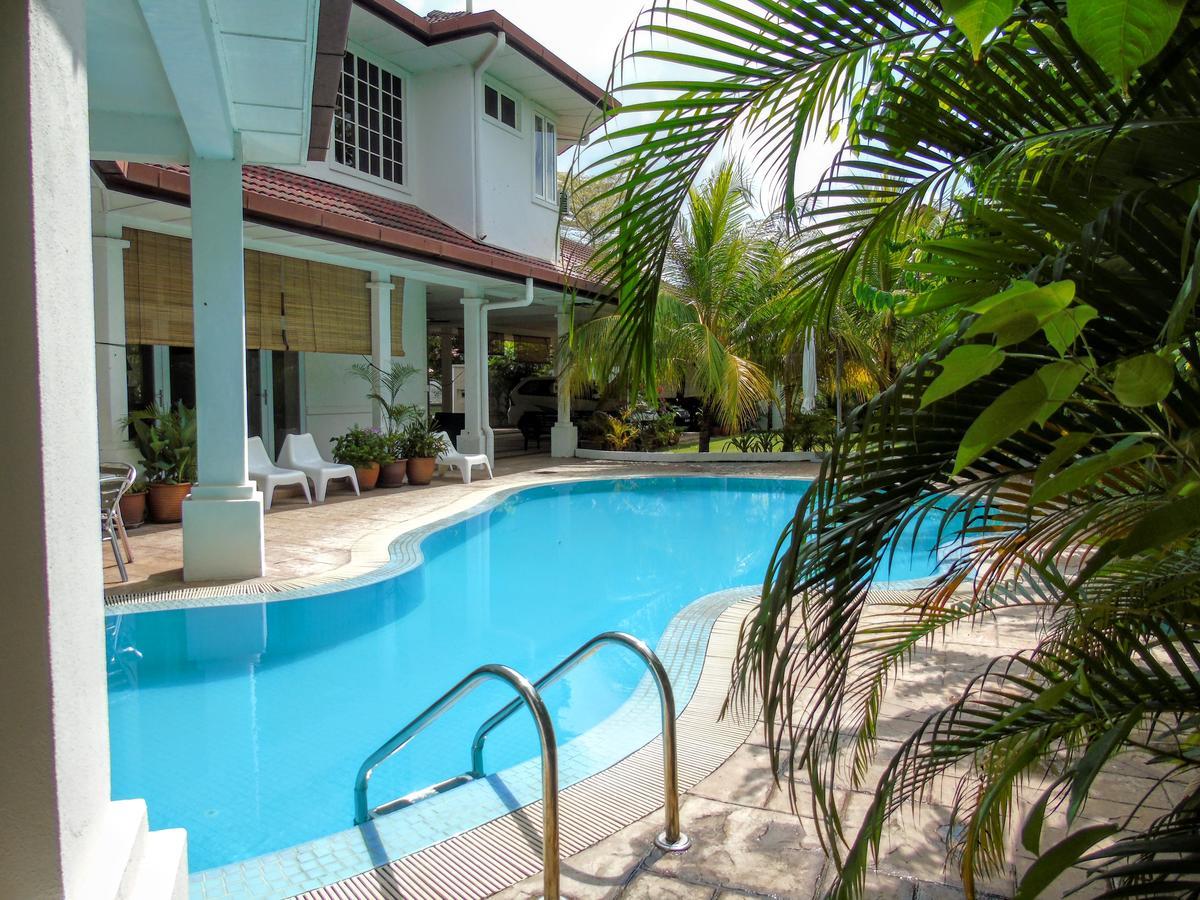 Rumah Putih Near Klia Sepang Exteriér fotografie