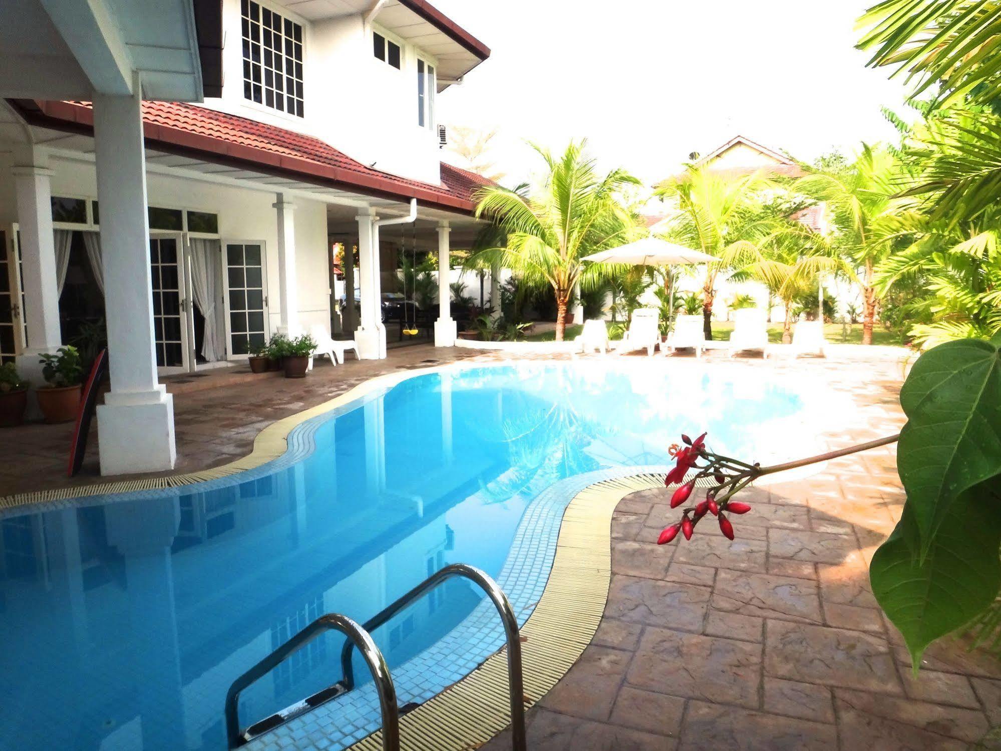 Rumah Putih Near Klia Sepang Exteriér fotografie