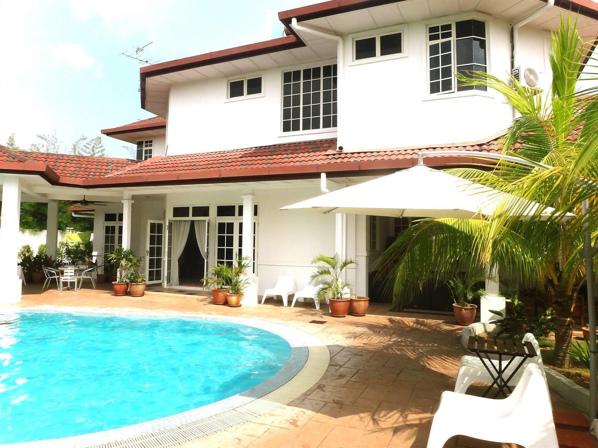 Rumah Putih Near Klia Sepang Exteriér fotografie